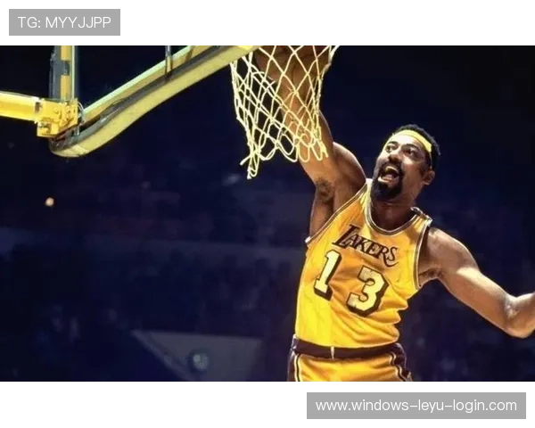 张伯伦场均50分统治内线对比当代篮板统治力明显提升